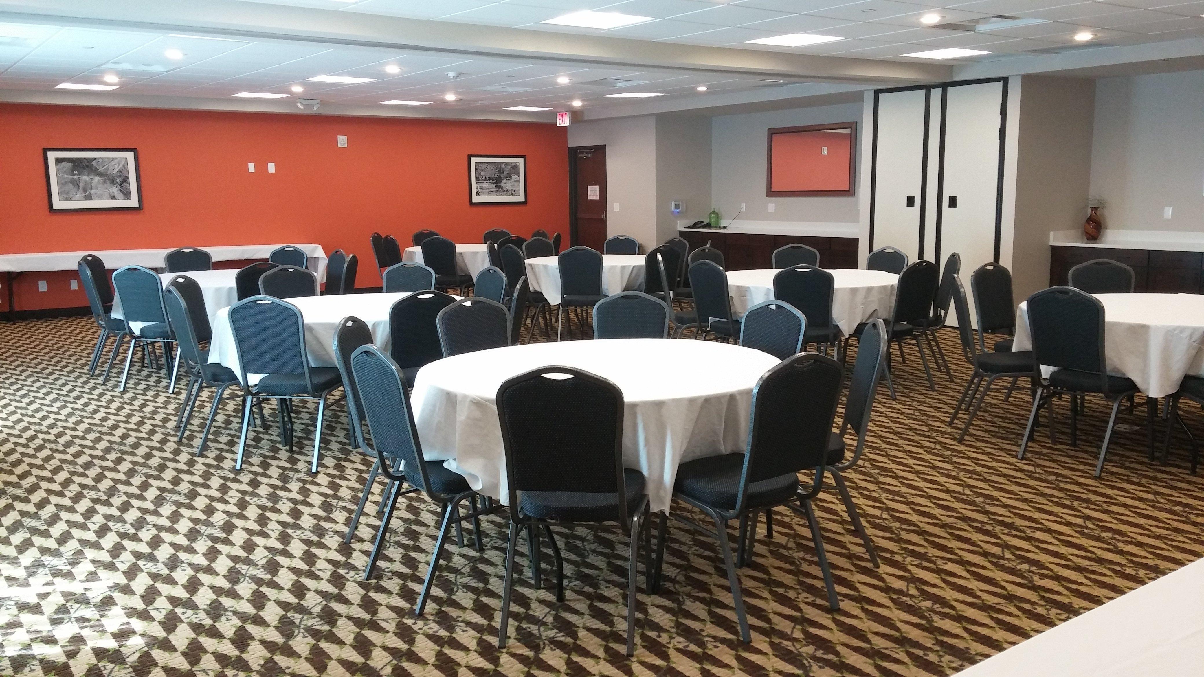 Holiday Inn Express & Suites Golden By Ihg Ngoại thất bức ảnh