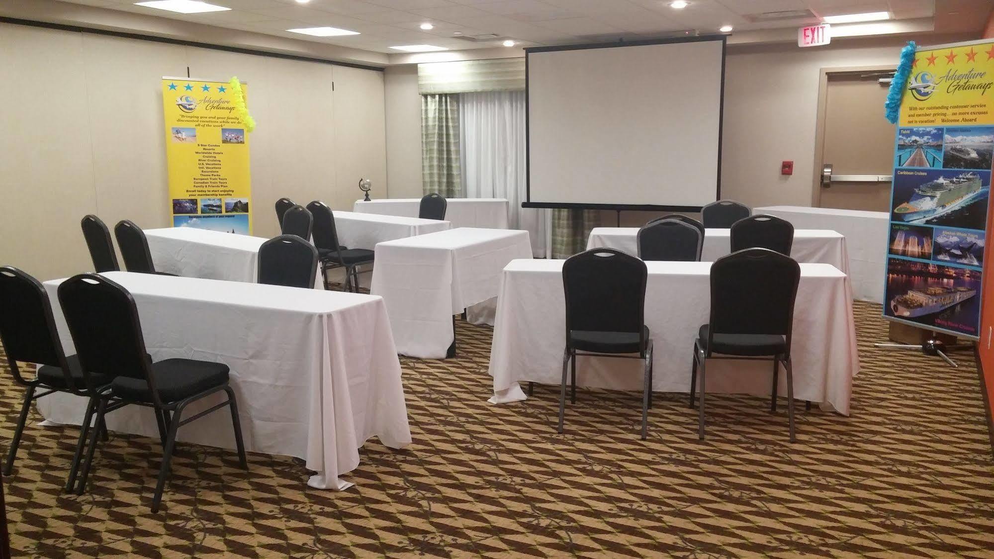 Holiday Inn Express & Suites Golden By Ihg Ngoại thất bức ảnh